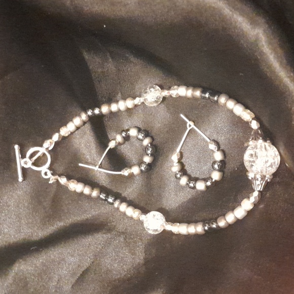 Handmade Bracelet and Earrings set - Picture 2 of 4